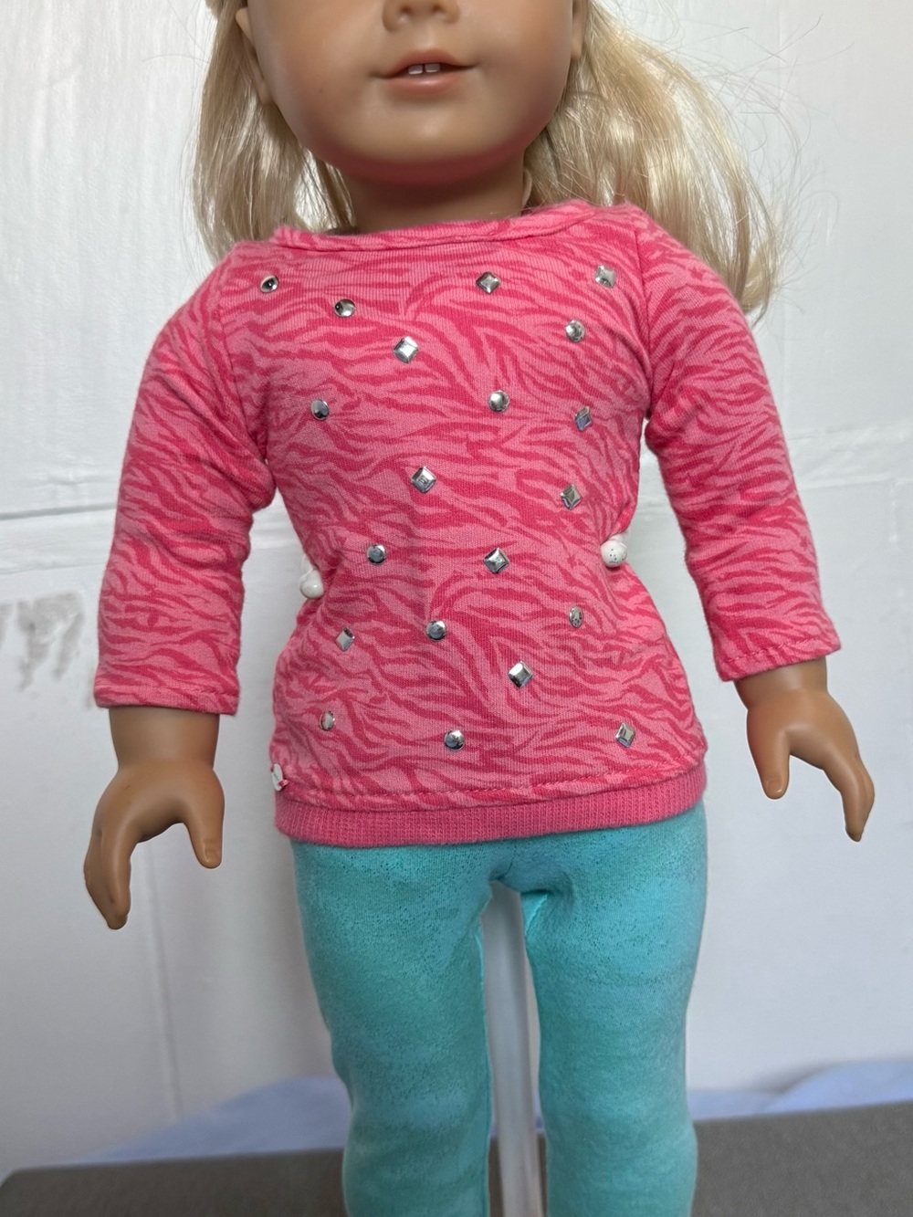 Authentic American Girl Truly Me Cool Coral Pink Top Blue Leggings Shoes Outfit